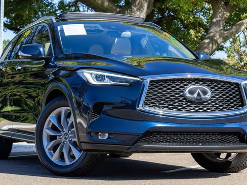 Used 2020 INFINITI QX50 Luxe w/ Navigation Package image 2