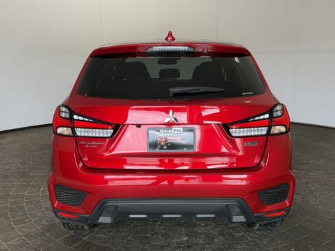 Used 2025 Mitsubishi Outlander Sport LE AWD/4WD image 6