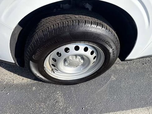 Used 2025 Ford Maverick XL w/ Equipment Group 102A image 11