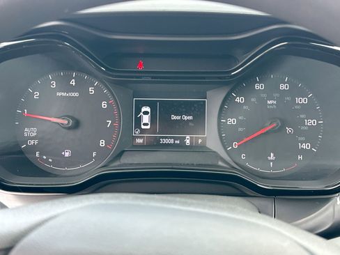 Used 2024 Chevrolet Trax LS w/ LS Convenience Package image 27