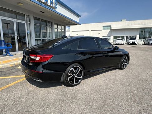 Used 2022 Honda Accord Sport image 8