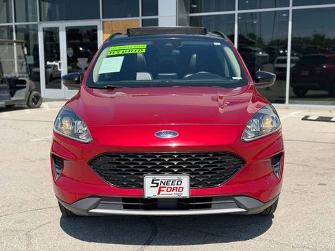 Used 2020 Ford Escape SE Sport AWD/4WD image 2
