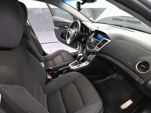 Used 2014 Chevrolet Cruze LT FWD image 40