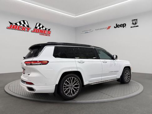 Used 2024 Jeep Grand Cherokee L Summit image 11