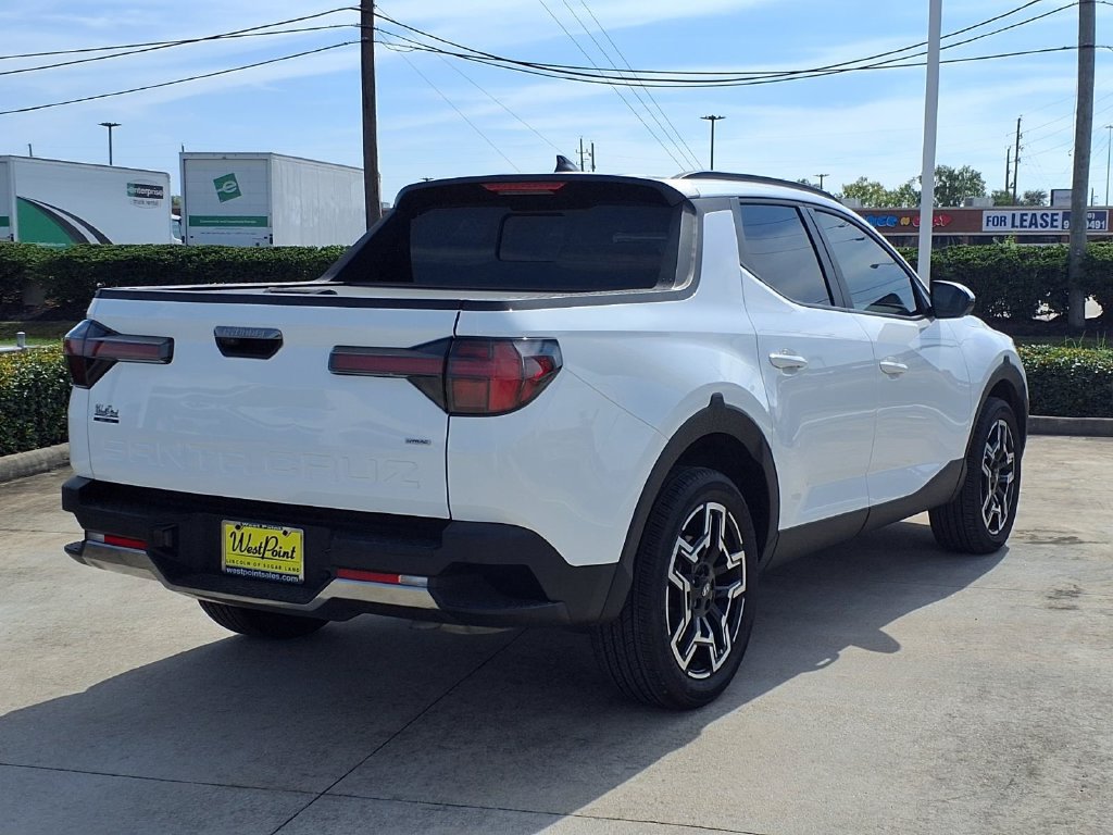 Used 2025 Hyundai Santa Cruz Limited AWD/4WD image 2