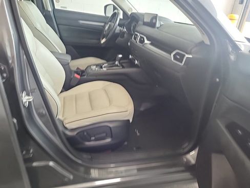 Used 2025 MAZDA CX-5 AWD 2.5 S w/ Preferred Package image 3