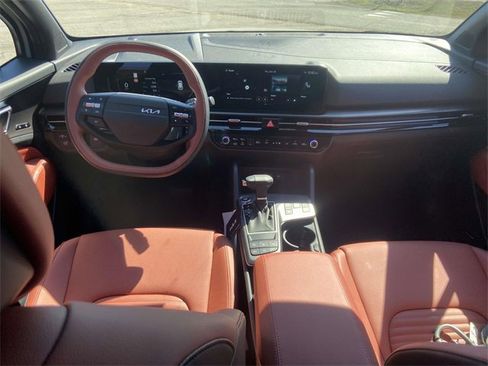 New 2026 Kia Sportage SX image 10