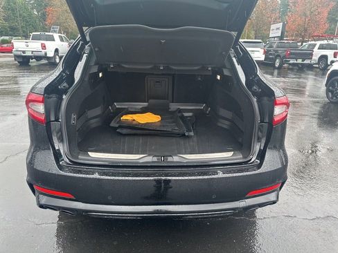 Used 2019 Maserati Levante GranSport image 11