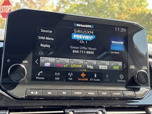 Used 2024 Nissan Pathfinder Platinum w/ Black Appearance Package AWD/4WD image 35