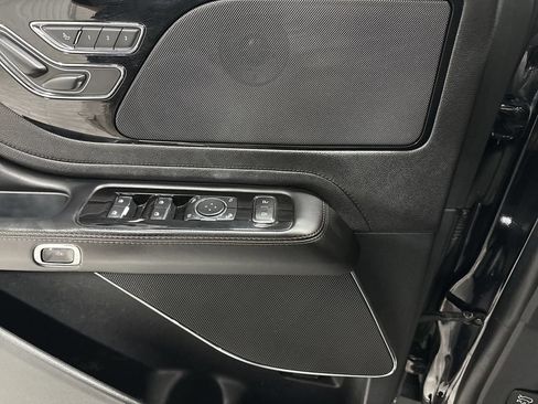 Used 2023 Lincoln Aviator AWD image 25