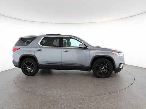 Used 2018 Chevrolet Traverse LT image 23
