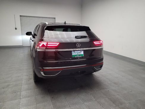 Used 2020 Volkswagen Atlas Cross Sport SE w/ Towing Package FWD image 6