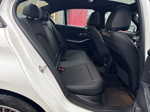 Used 2023 BMW 330i Sedan RWD image 10