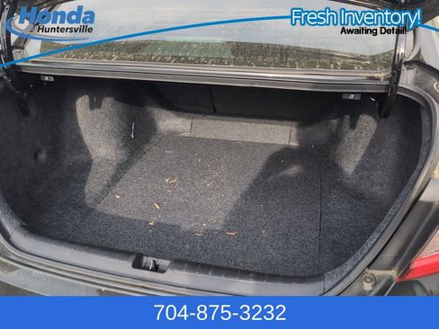 Used 2021 Honda Accord Sport image 11