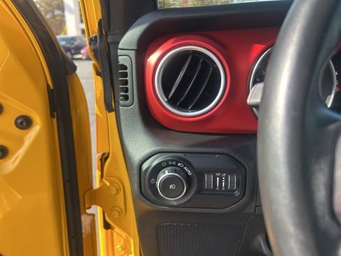 Used 2021 Jeep Wrangler Unlimited Rubicon w/ Steel Bumper Group image 23