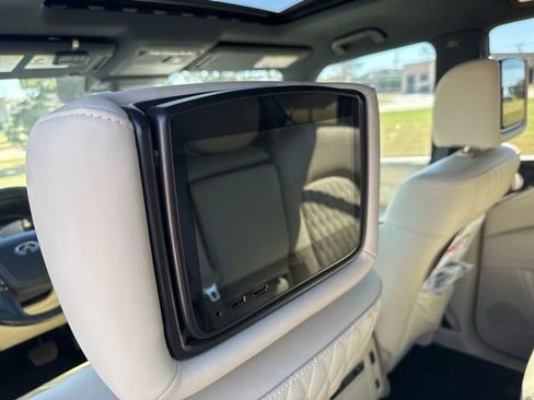 Used 2022 INFINITI QX80 Sensory w/ Cargo Package image 13