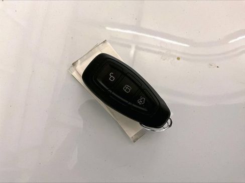 Used 2017 Ford Focus ST FWD image 9