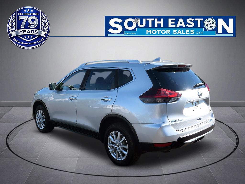 Used 2018 Nissan Rogue SV AWD/4WD image 5