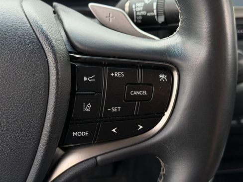 Certified 2020 Lexus ES 300h w/ Premium Package FWD image 27