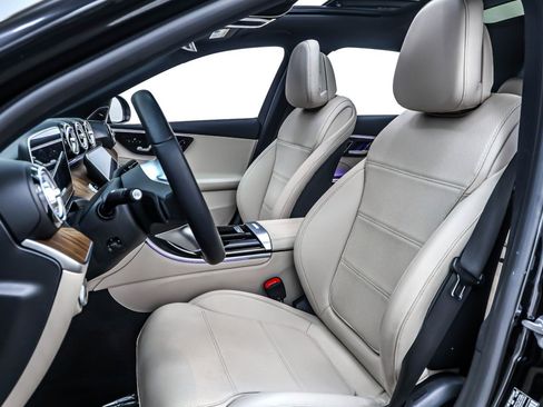 Used 2023 Mercedes-Benz C 300 Sedan image 17