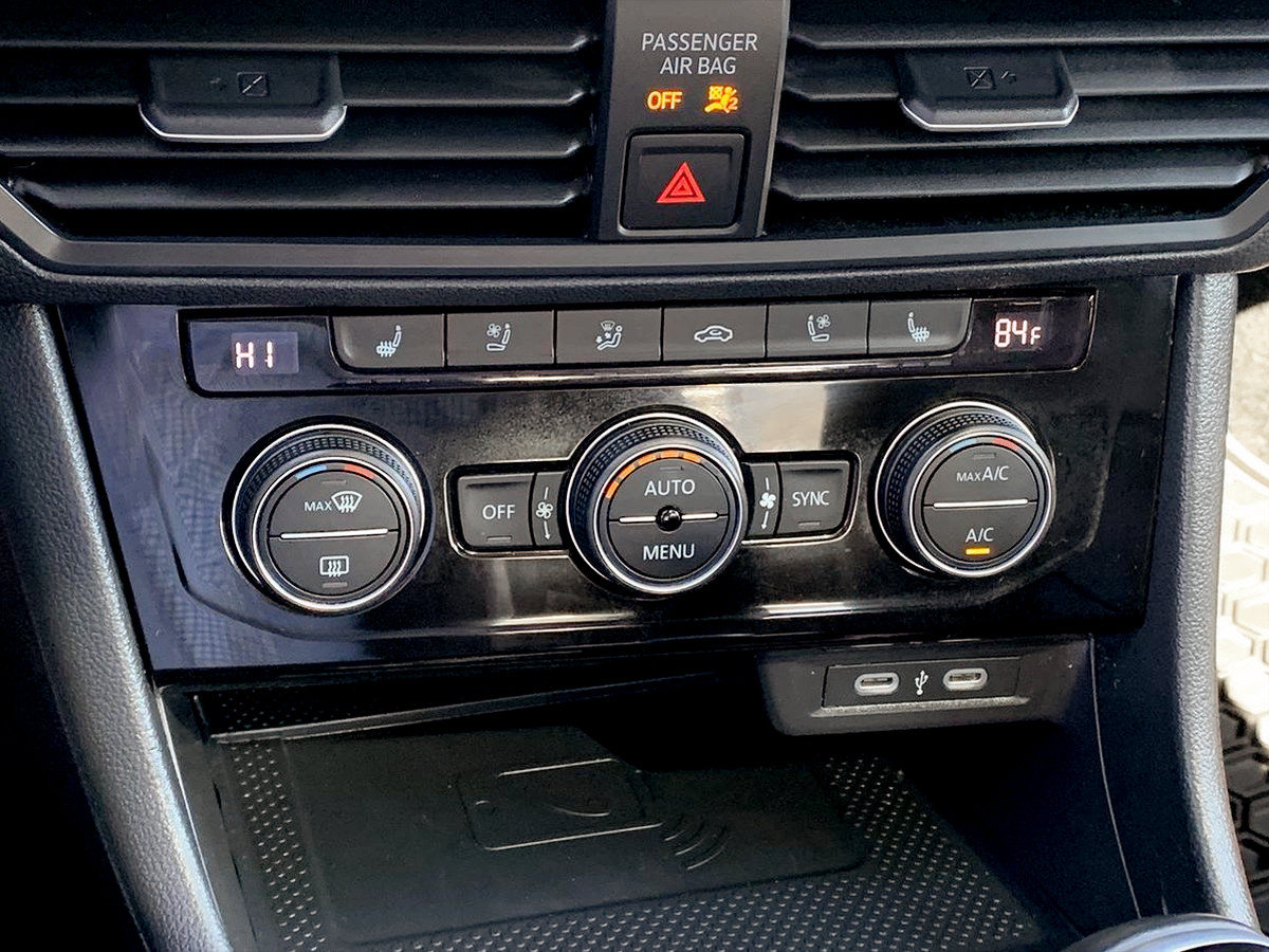 Used 2024 Volkswagen Jetta GLI Autobahn FWD image 24