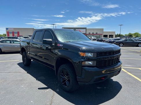 Used 2021 Chevrolet Silverado 1500 Custom Trail Boss AWD/4WD image 1