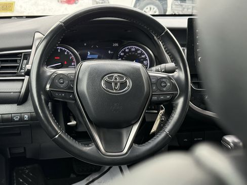 Used 2021 Toyota Camry SE image 14
