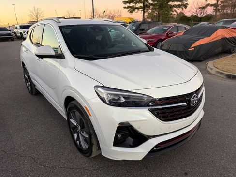 Used 2020 Buick Encore GX Essence w/ Advanced Technology Package image 2