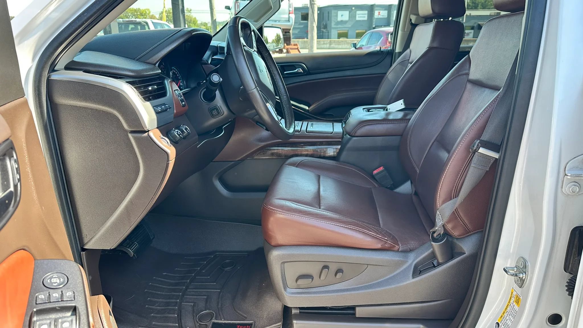 Used 2016 Chevrolet Suburban LTZ AWD/4WD image 9