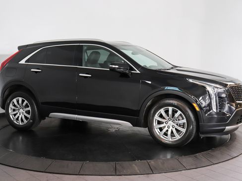 Used 2023 Cadillac XT4 Premium Luxury AWD/4WD image 8