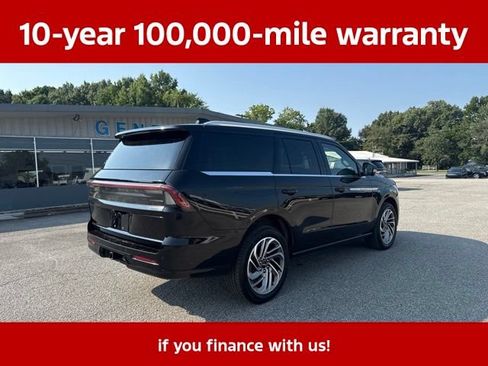 Used 2025 Lincoln Navigator Reserve AWD/4WD image 19