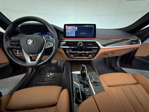 Certified 2023 BMW 530i xDrive w/ Convenience Package image 17