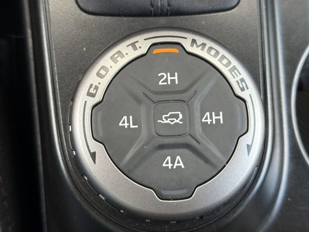 Used 2023 Ford Bronco Black Diamond w/ Sasquatch Package AWD/4WD image 31