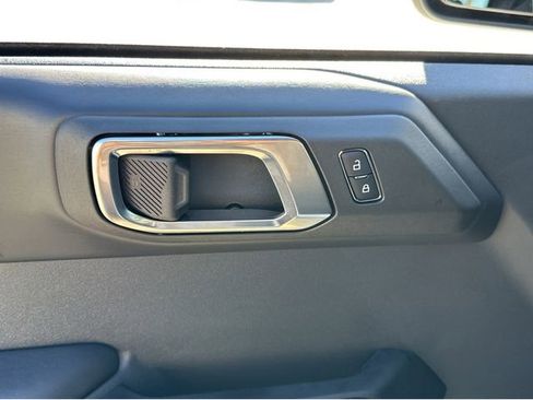 New 2025 Ford Bronco Outer Banks w/ Sasquatch Package image 38