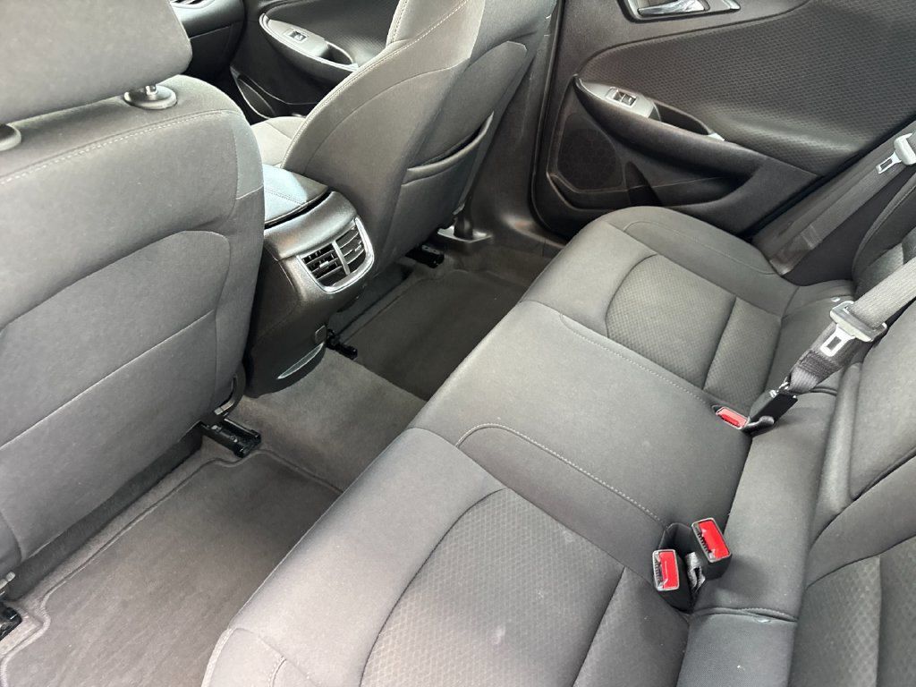Used 2024 Chevrolet Malibu LT FWD image 12