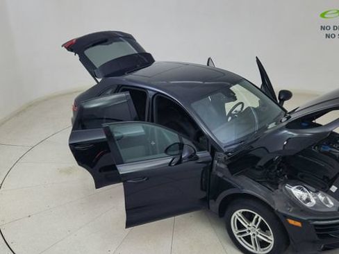 Used 2018 Porsche Macan AWD/4WD image 81