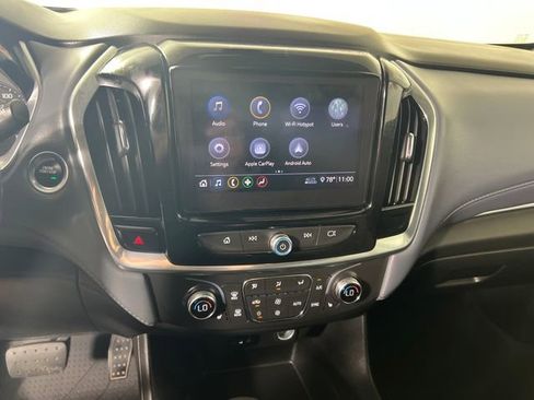 Used 2021 Chevrolet Traverse LT FWD image 17