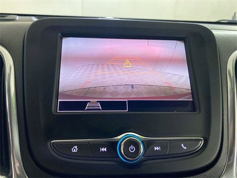 Used 2023 Chevrolet Equinox LT image 39