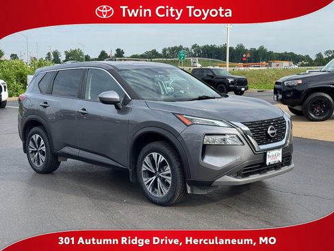 Used 2023 Nissan Rogue SV AWD/4WD image 1
