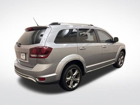 Used 2017 Dodge Journey Crossroad FWD image 5