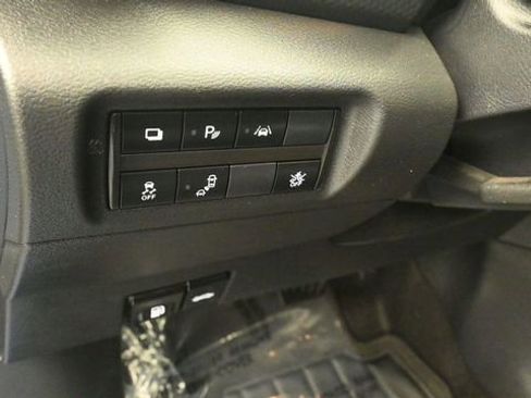 Used 2023 Nissan Kicks S FWD image 14