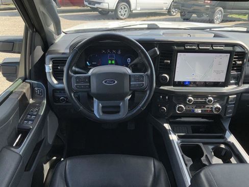 Used 2023 Ford F350 Lariat w/ Tow Technology Package image 32