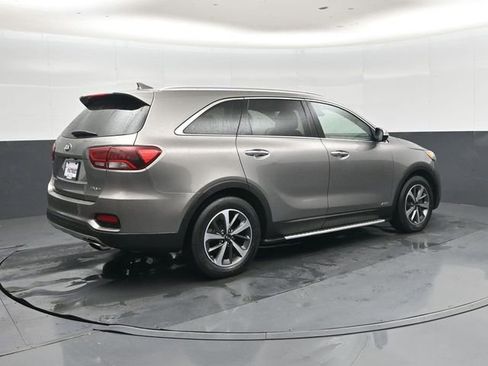 Used 2019 Kia Sorento EX AWD/4WD image 4