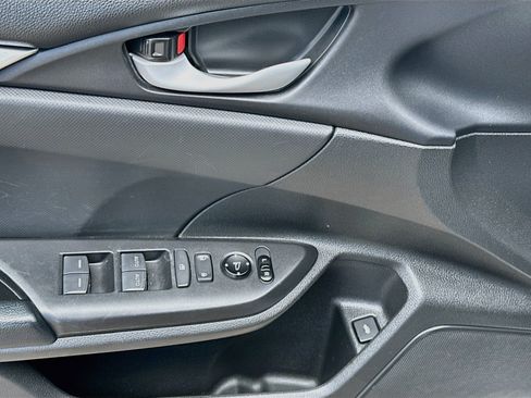 Used 2021 Honda Civic Sport image 15