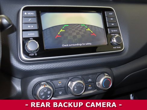 Certified 2025 Nissan Kicks Play S image 18