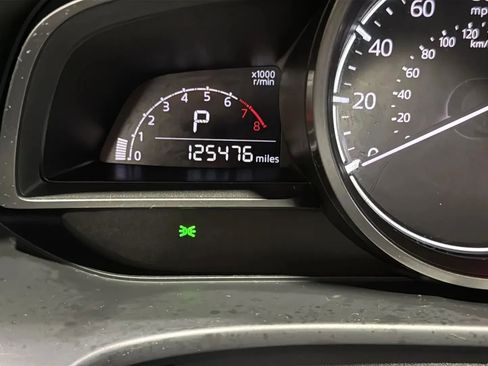 Used 2017 MAZDA MAZDA3 Sport w/ Preferred Equipment Package image 17