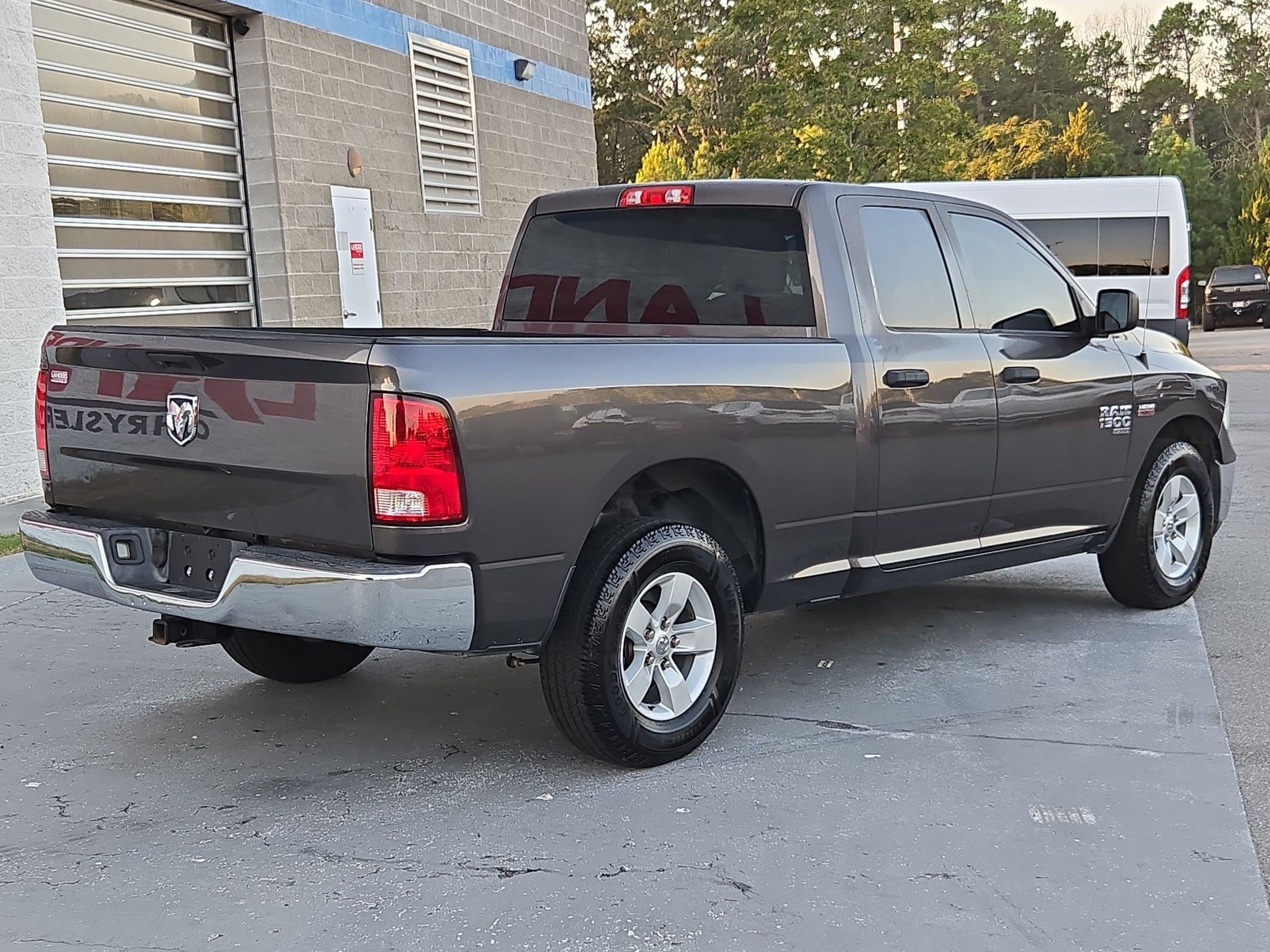 Used 2019 RAM 1500 Tradesman w/ Chrome Plus Package RWD image 7