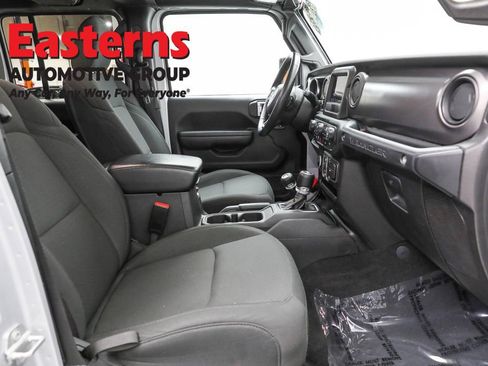 Used 2023 Jeep Wrangler Unlimited w/ Cold Weather Group image 27