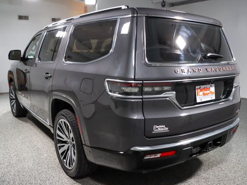 Used 2022 Jeep Grand Wagoneer Series III AWD/4WD image 9