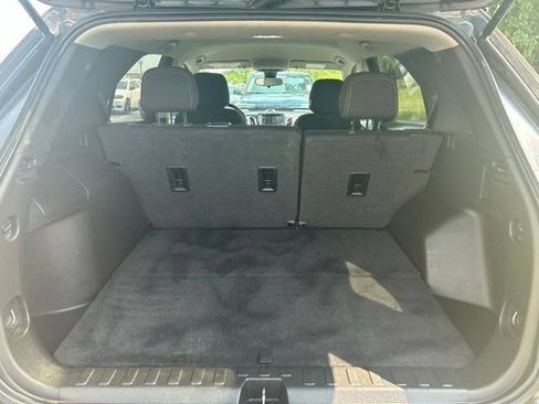 Used 2022 Chevrolet Equinox LT FWD image 34